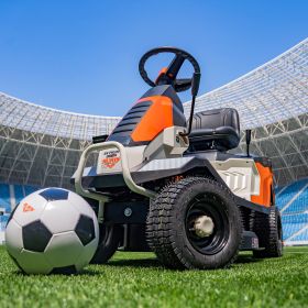 Tractor de Tuns Gazon RURIS RX EXPLORER 840M 15 CP