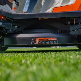 Tractor de Tuns Gazon RURIS RX EXPLORER 840M 15 CP